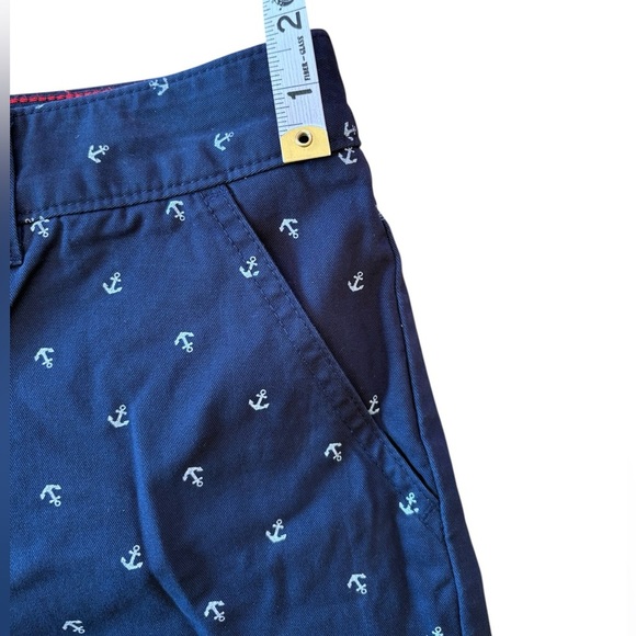 Tommy Hilfiger, Anchor Print Shorts, Size 2, Navy & White - Picture 10 of 12